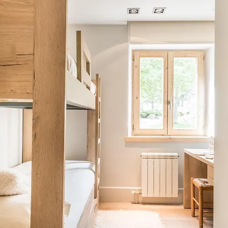 By Totiaran Apartment *
